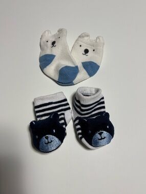 Baby infant rattle bear socks and pair bear socks 3m